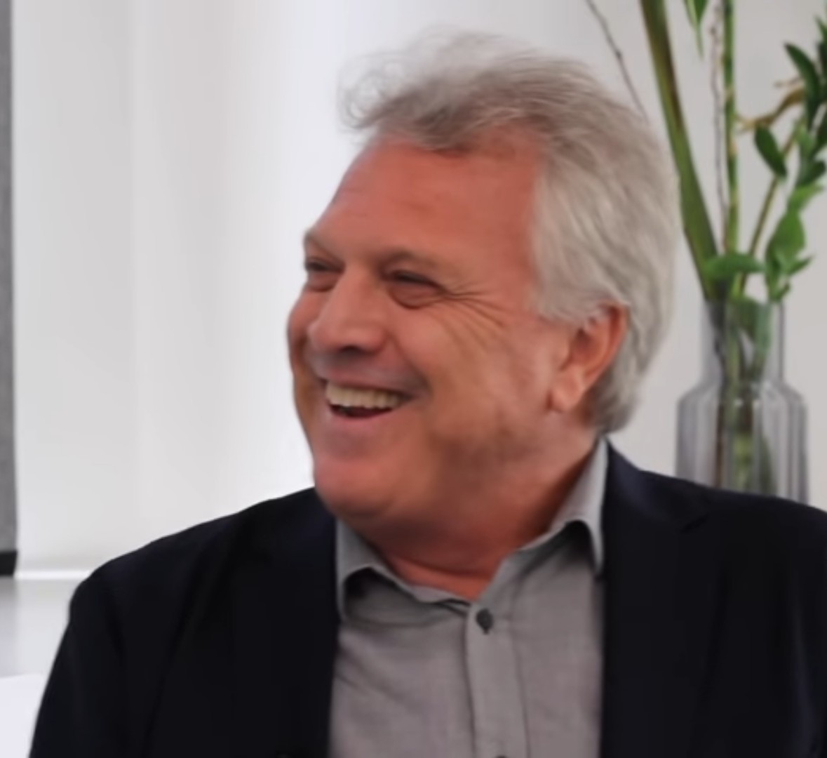 Pedro Bial faz discurso para Ana Paula Renault no Domingão com Huck após vitória no BBB26