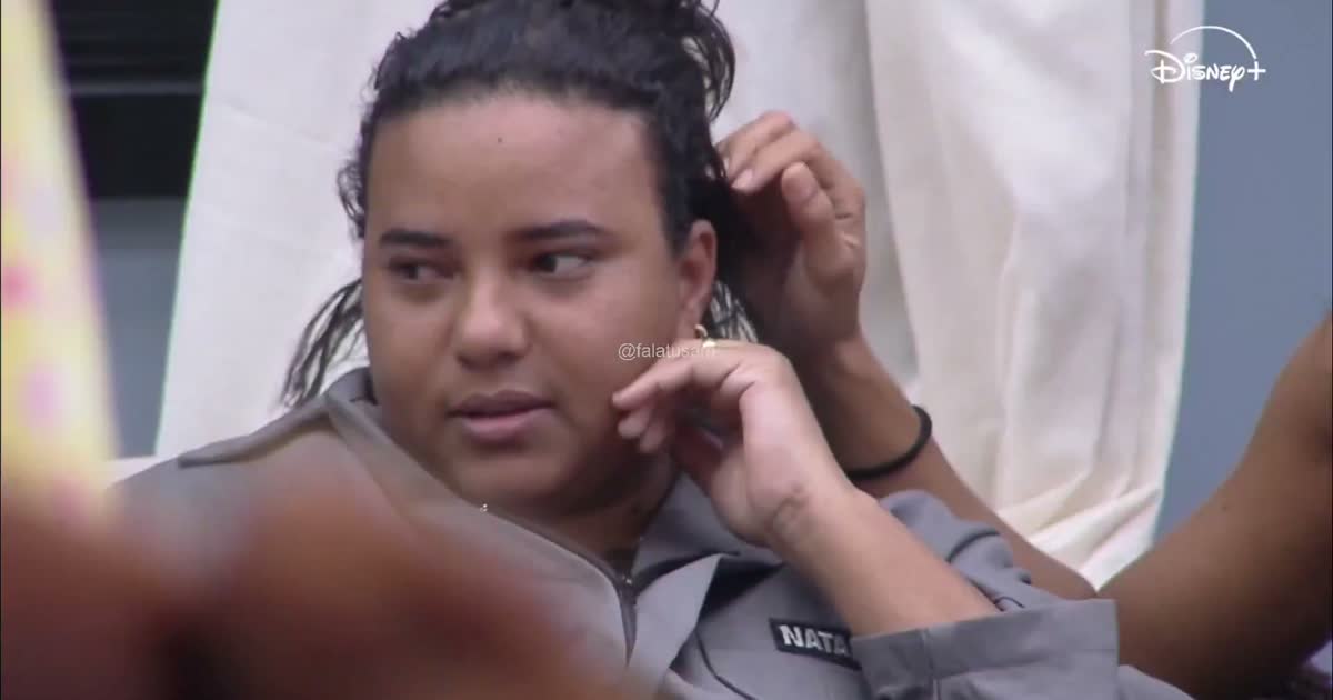 Nataly impactada após ver trailer do vídeo da mãe no Dia das Mães