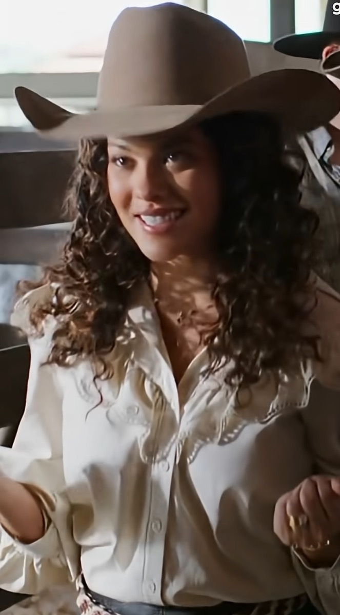 Bella Campos como Maria de Fátima no remake de Vale Tudo (2025) — atriz expôs misoginia nos bastidores